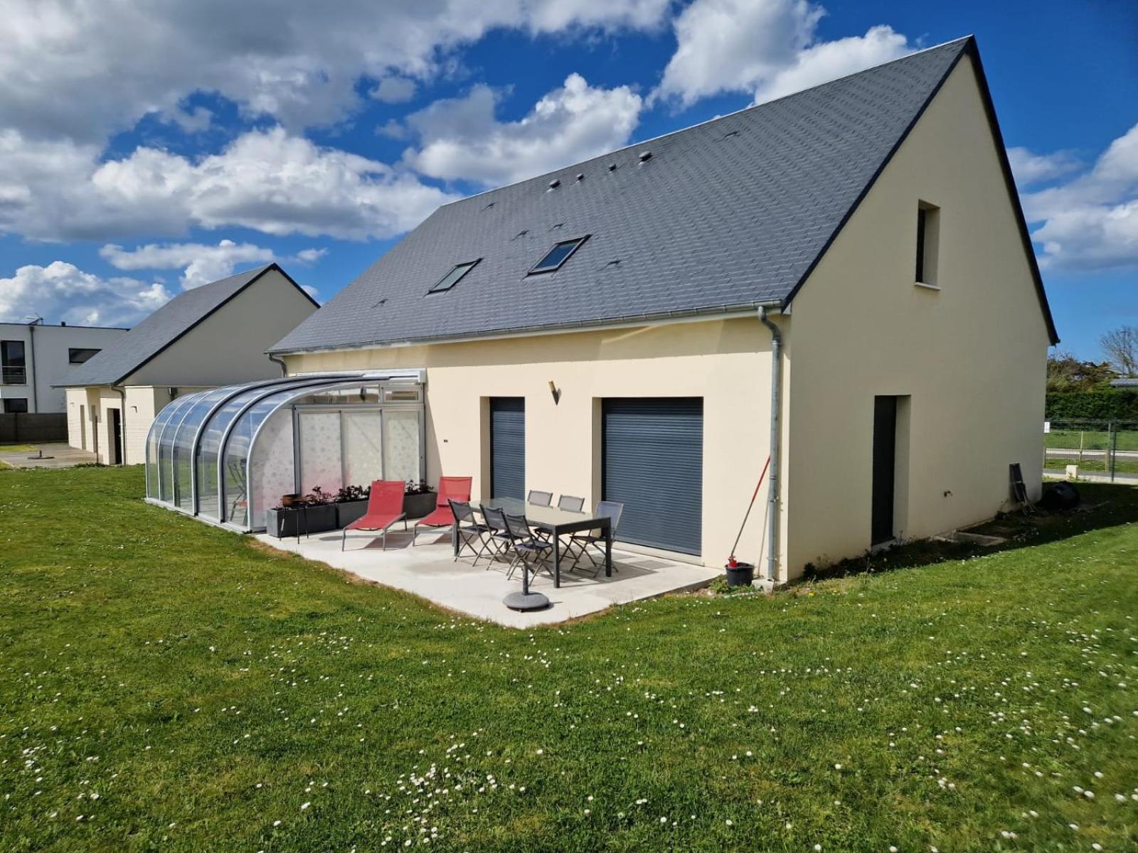 Sherman & Willy Jeep - 2 Maisons De Vacances, 4Min A Pied De La Plage - Parking Prive - Wifi Gratuit - Terrasse - Calme Saint-Côme-de-Fresné Buitenkant foto