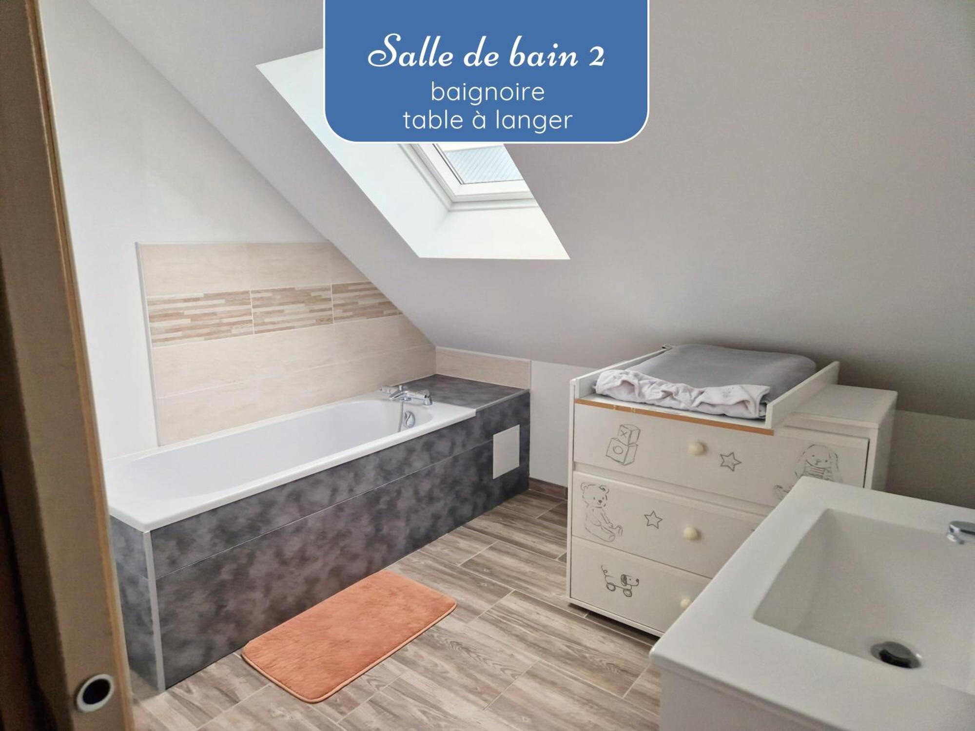 Sherman & Willy Jeep - 2 Maisons De Vacances, 4Min A Pied De La Plage - Parking Prive - Wifi Gratuit - Terrasse - Calme Saint-Côme-de-Fresné Kamer foto