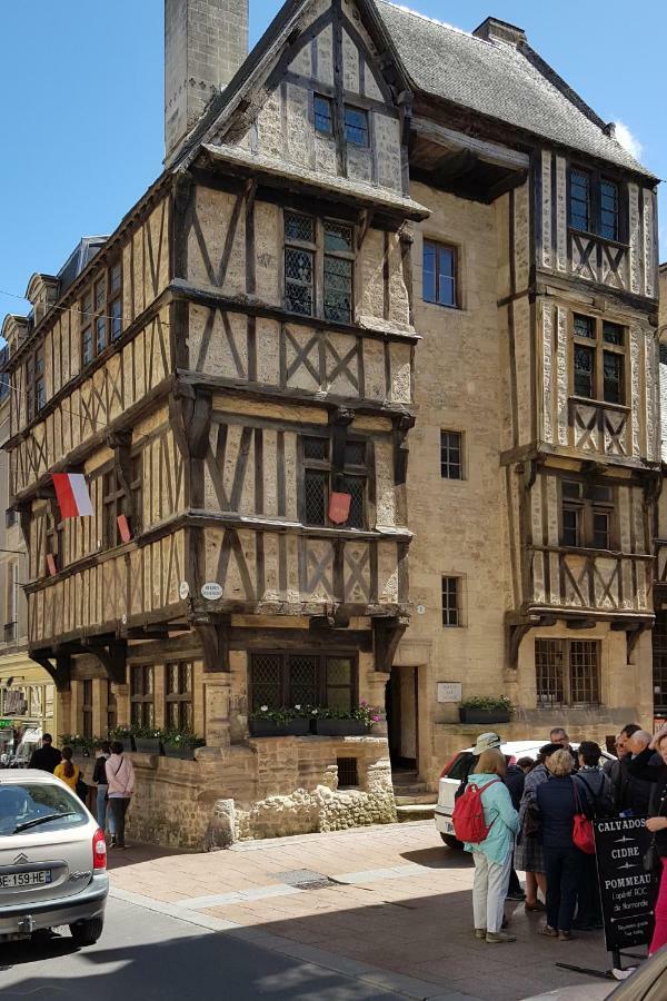 Sherman & Willy Jeep - 2 Maisons De Vacances, 4Min A Pied De La Plage - Parking Prive - Wifi Gratuit - Terrasse - Calme Saint-Côme-de-Fresné Buitenkant foto