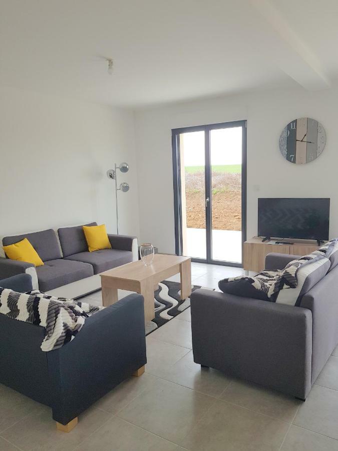 Sherman & Willy Jeep - 2 Maisons De Vacances, 4Min A Pied De La Plage - Parking Prive - Wifi Gratuit - Terrasse - Calme Saint-Côme-de-Fresné Buitenkant foto